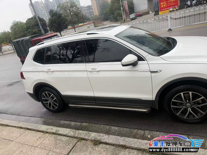 17年大众途观L轿车抵押车出售