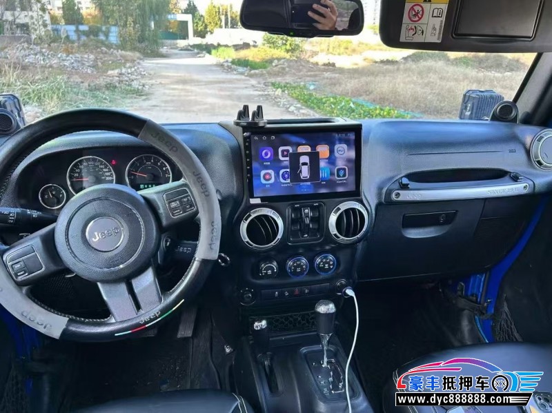 14年Jeep牧马人轿车抵押车出售