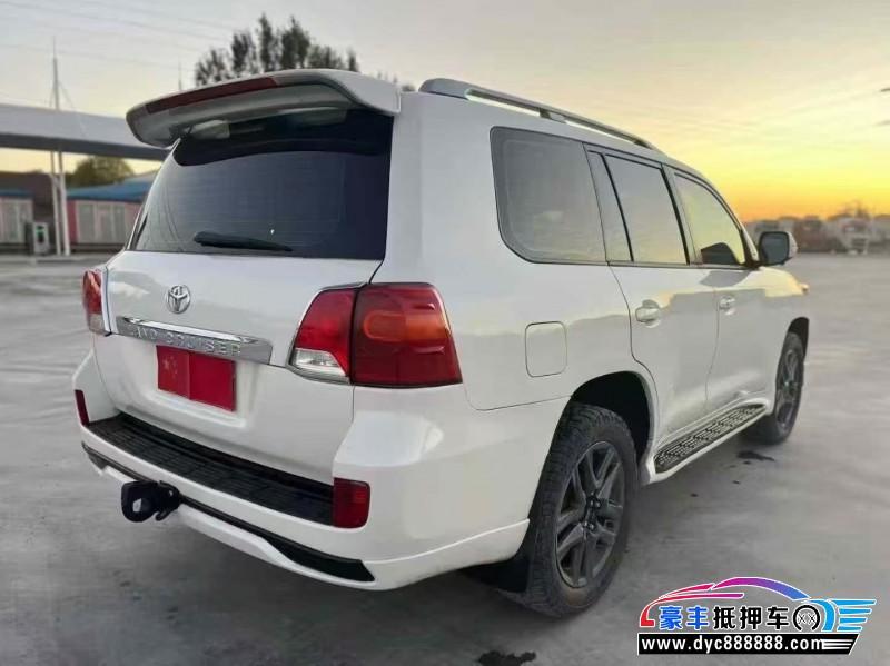 15年丰田兰德酷路泽（陆巡）轿车抵押车出售