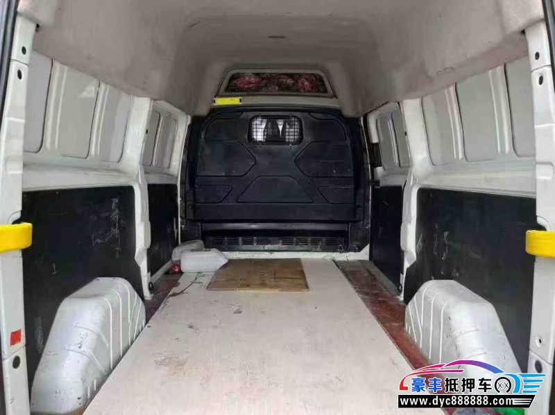 17年福特全顺轿车抵押车出售