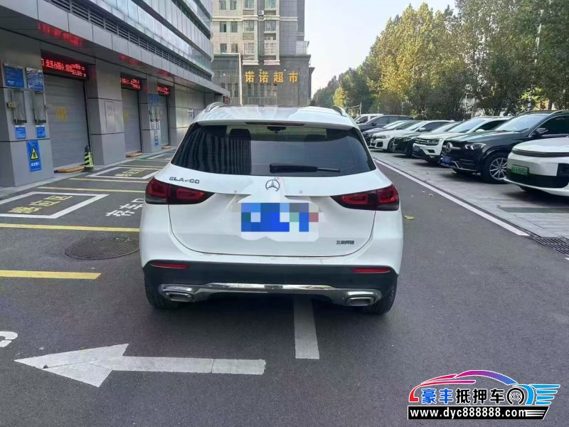 22年奔驰GLA轿车抵押车出售