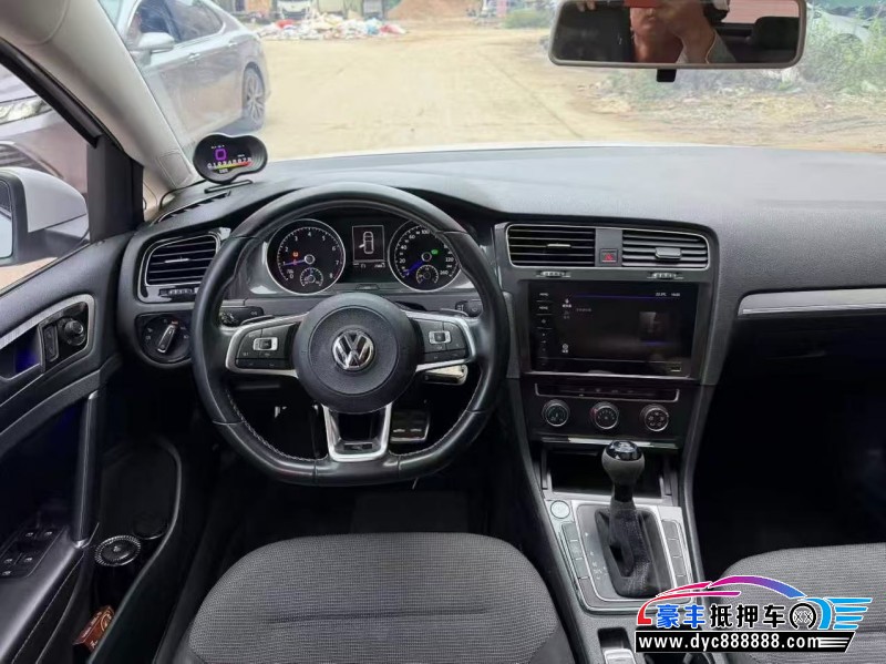 20年大众高尔夫轿车抵押车出售