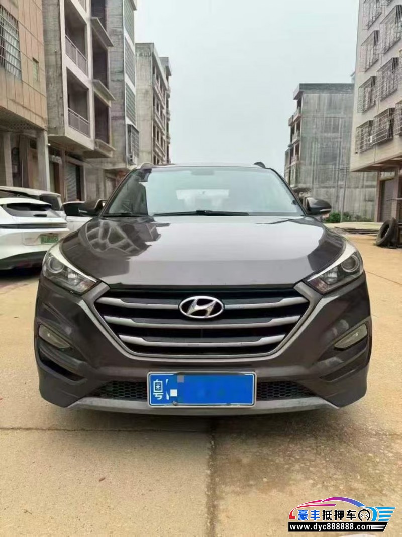 18年现代途胜轿车抵押车出售