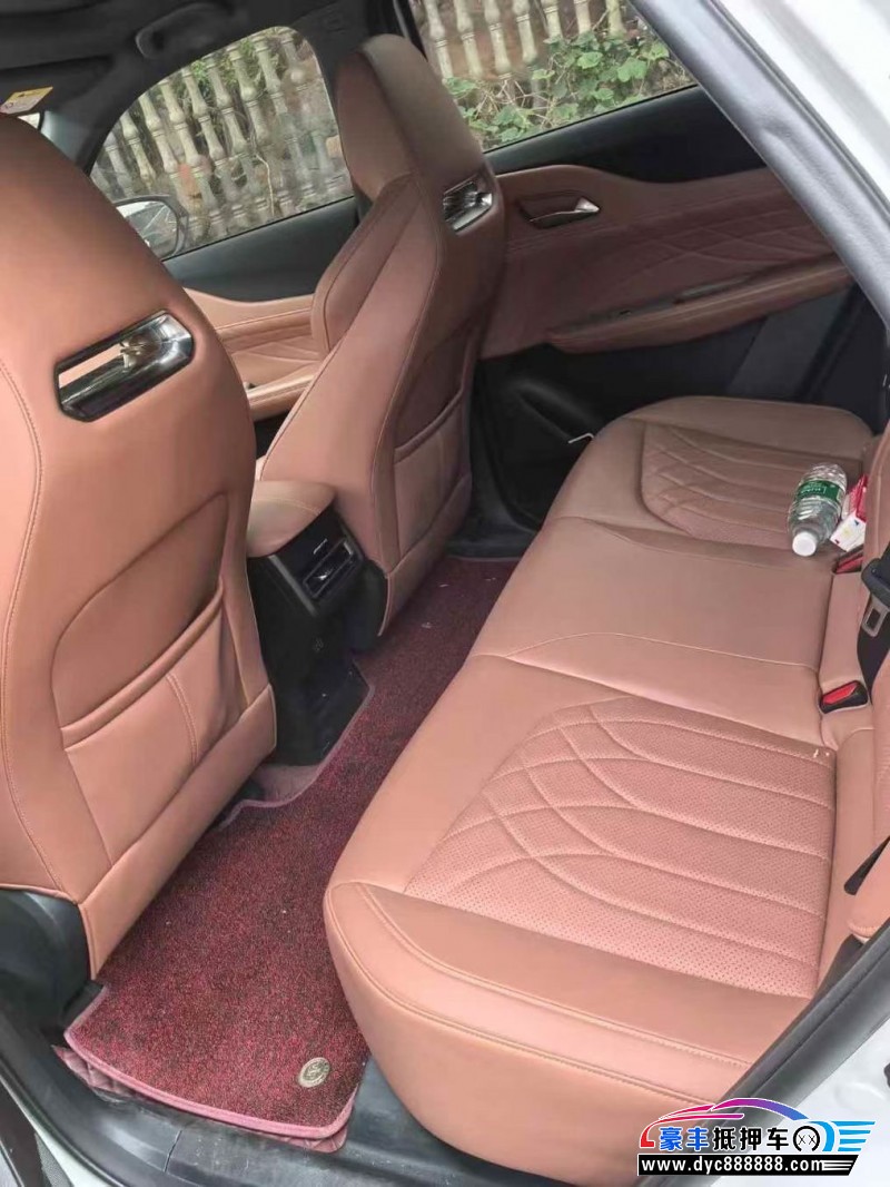 24年长安长安UNI轿车抵押车出售