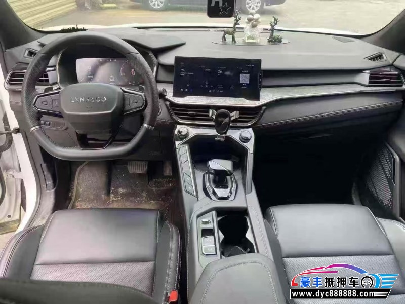 22年领克06轿车抵押车出售