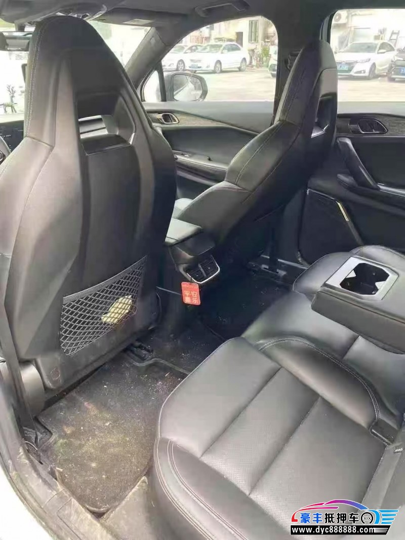 22年领克06轿车抵押车出售