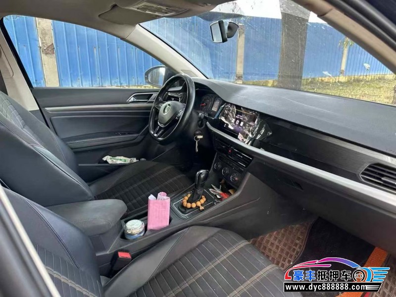 20年大众朗逸轿车抵押车出售