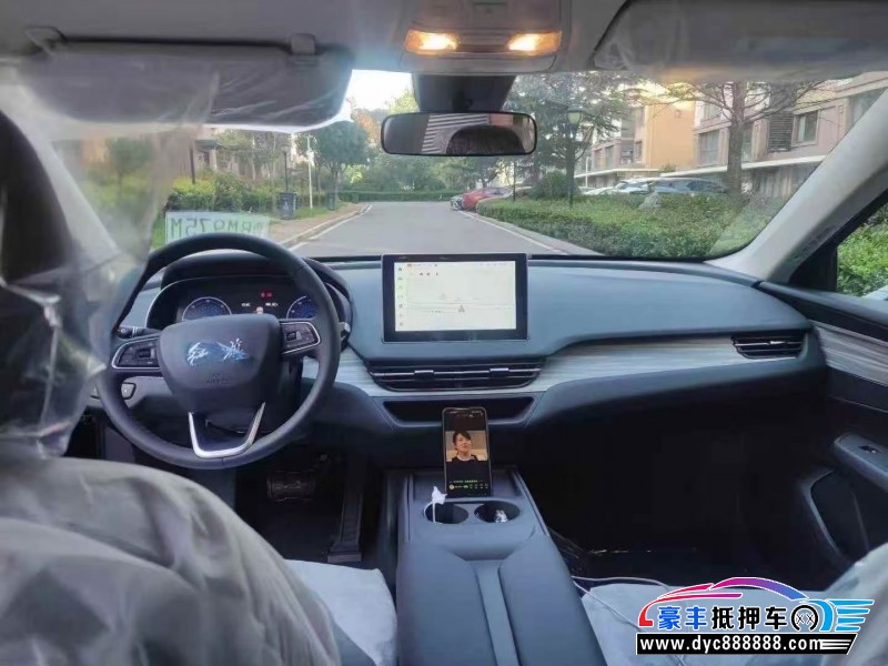 25年红旗EQM5轿车抵押车出售