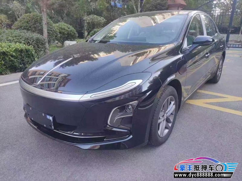 25年红旗EQM5轿车抵押车出售