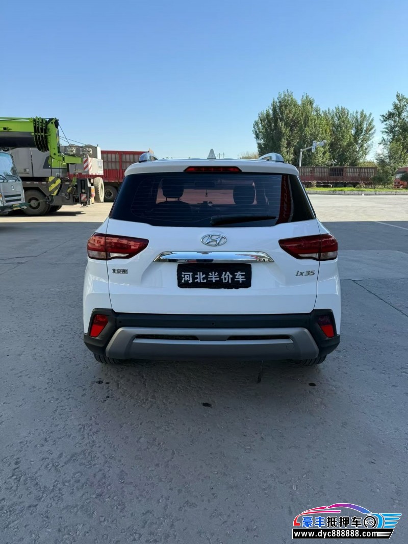 19年现代ix35轿车抵押车出售