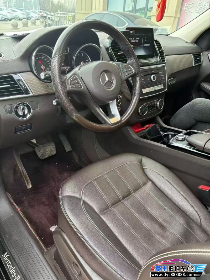 18年奔驰GLE轿车抵押车出售