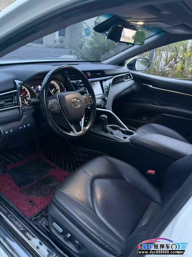 18年丰田凯美瑞轿车抵押车出售