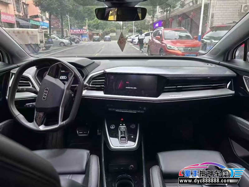 24年奥迪Q4轿车抵押车出售