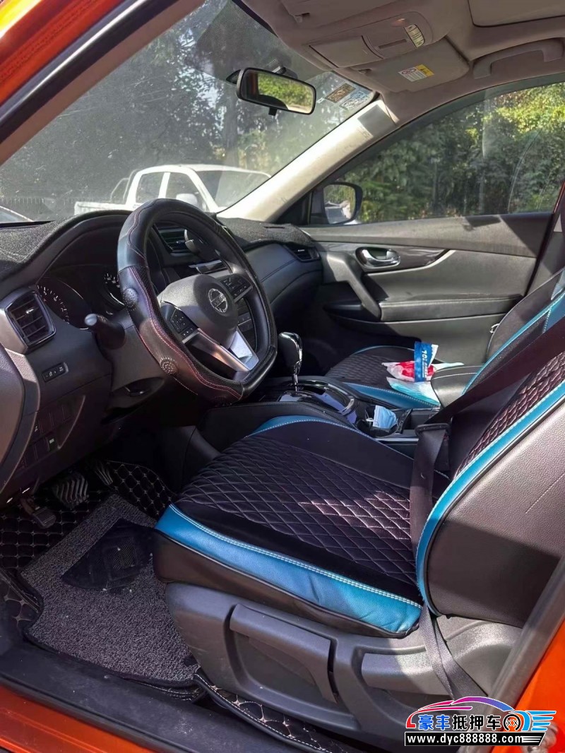 17年日产奇骏轿车抵押车出售