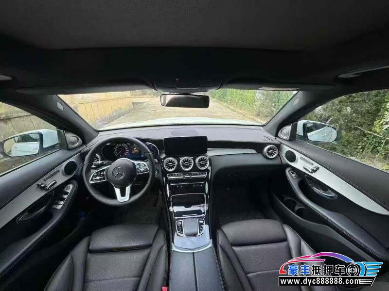 22年奔驰GLC轿车抵押车出售