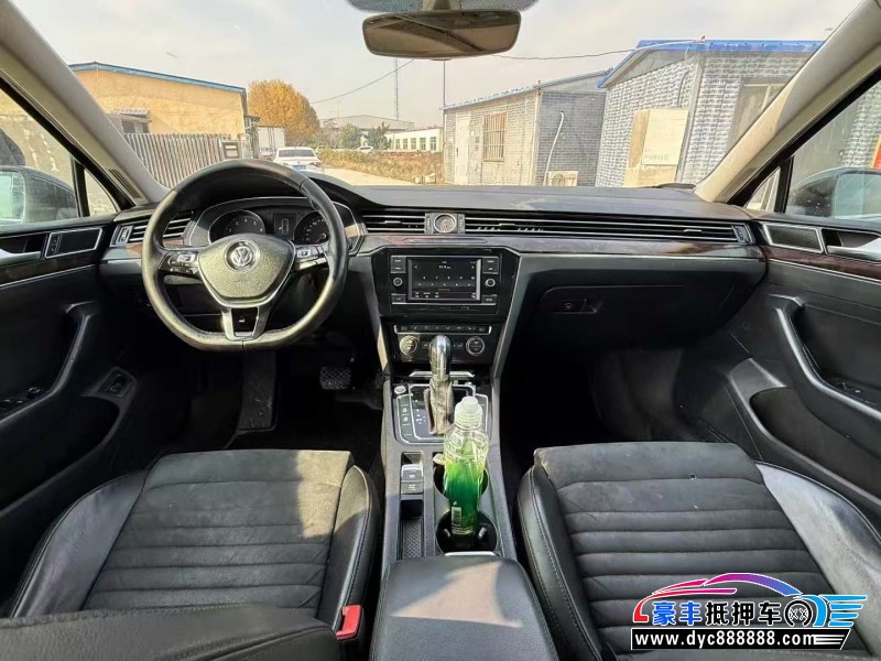 18年大众迈腾轿车抵押车出售