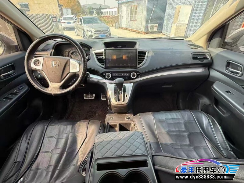 17年本田CR-V轿车抵押车出售