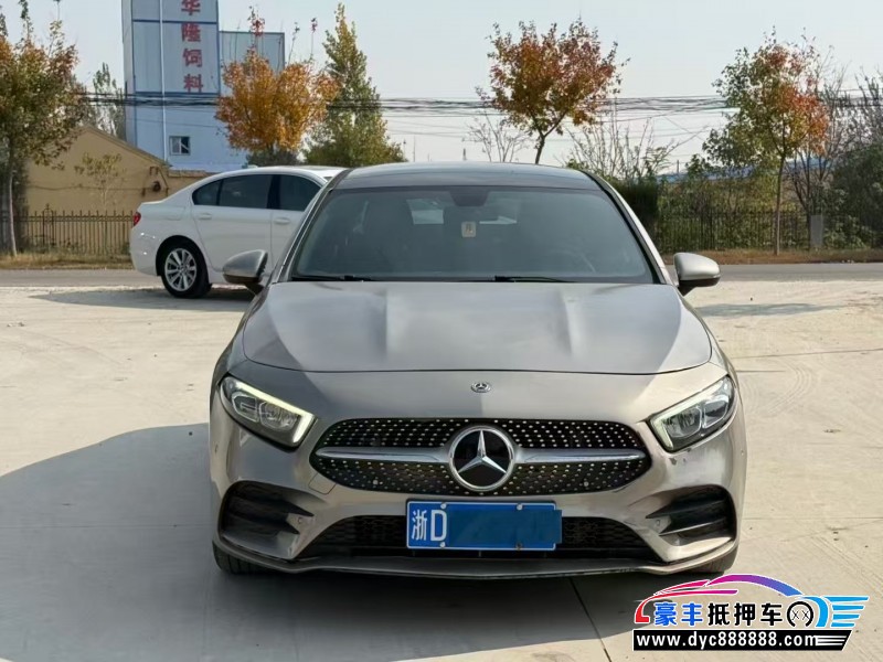 20年奔驰CLA轿车抵押车出售