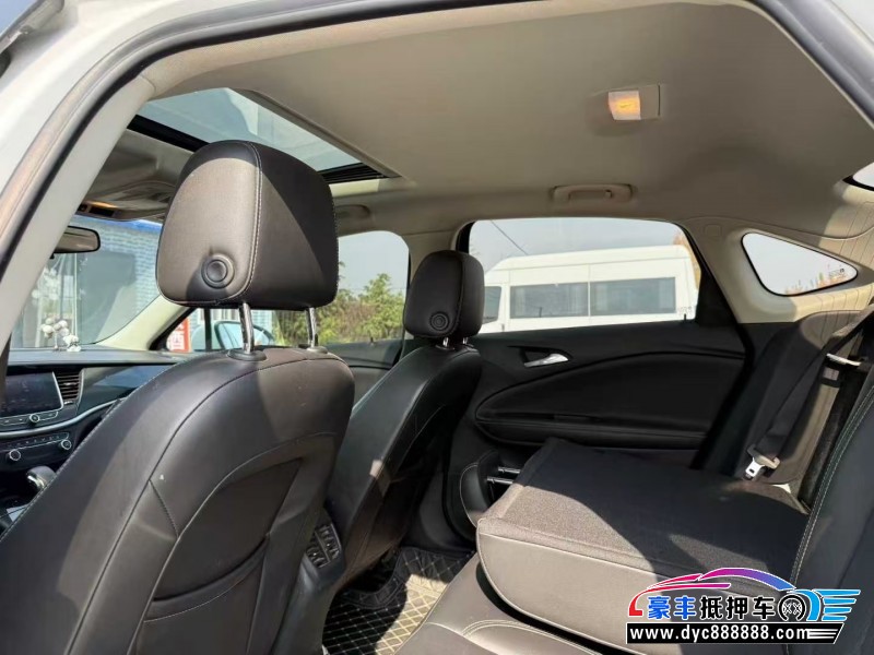 22年别克威朗轿车抵押车出售