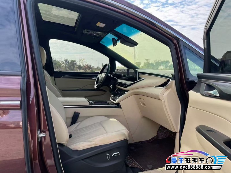 22年别克GL8轿车抵押车出售