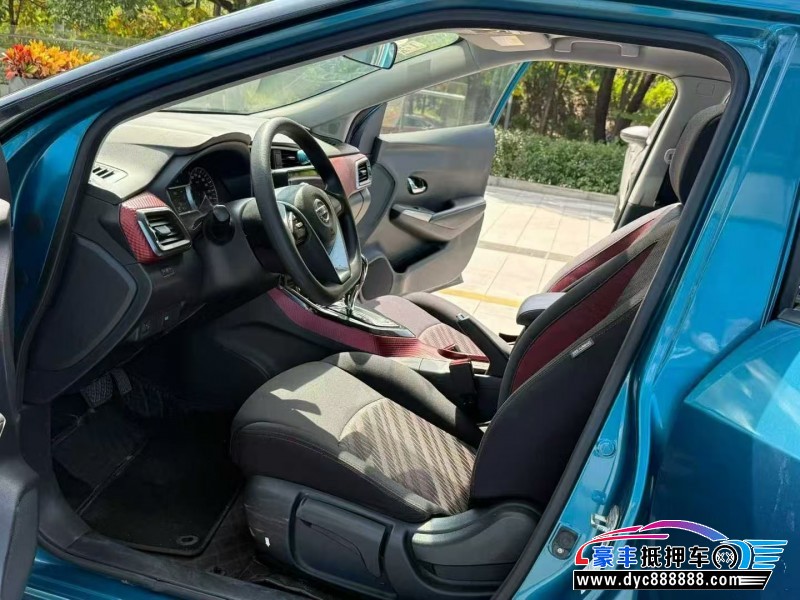 16年日产蓝鸟轿车抵押车出售