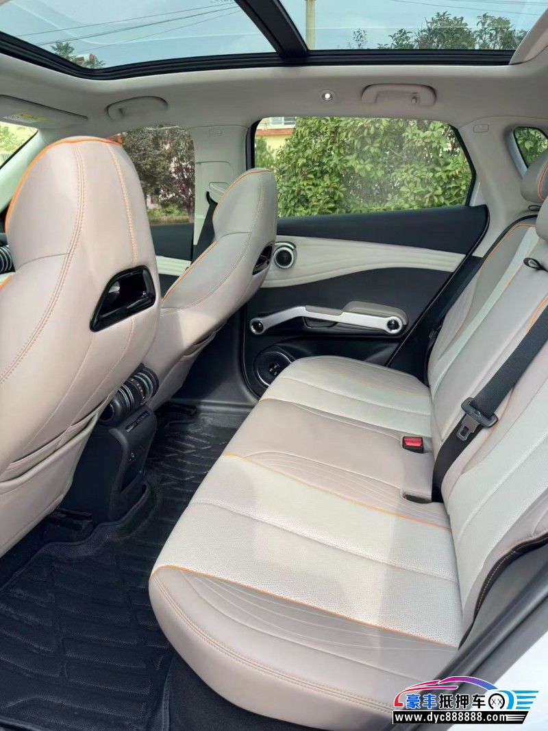 24年比亚迪元轿车抵押车出售