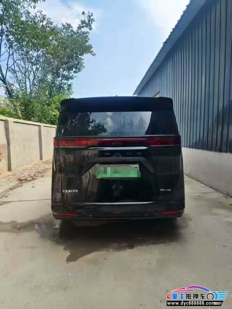 23年腾势D9轿车抵押车出售