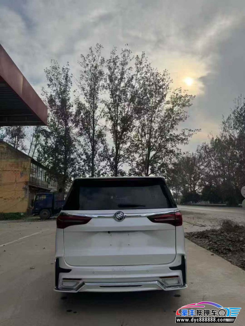 22年别克GL8轿车抵押车出售