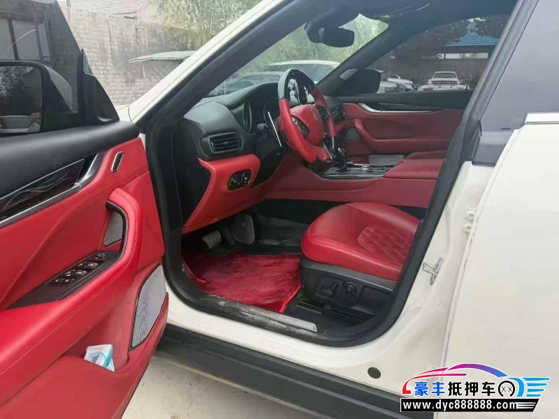 19年玛莎拉蒂莱万特轿车抵押车出售