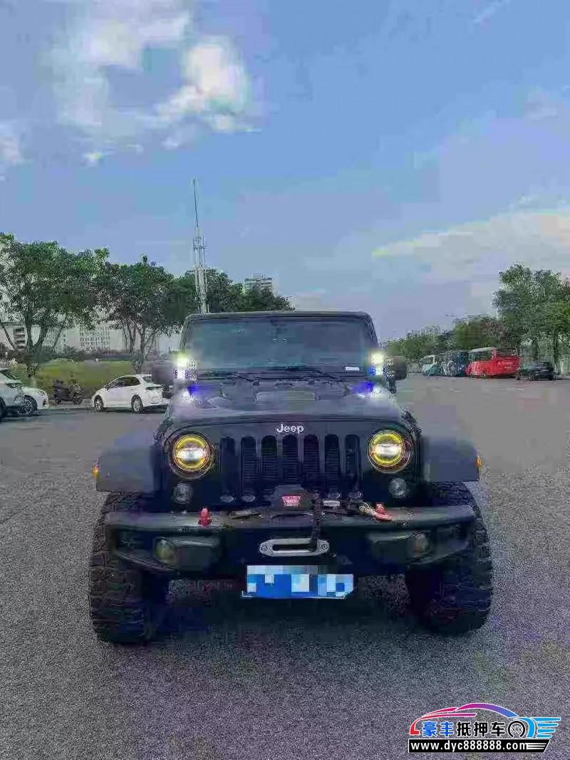 18年Jeep牧马人轿车抵押车出售