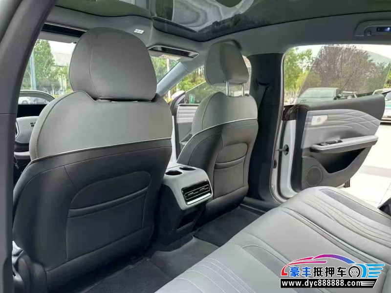 24年吉利银河轿车抵押车出售