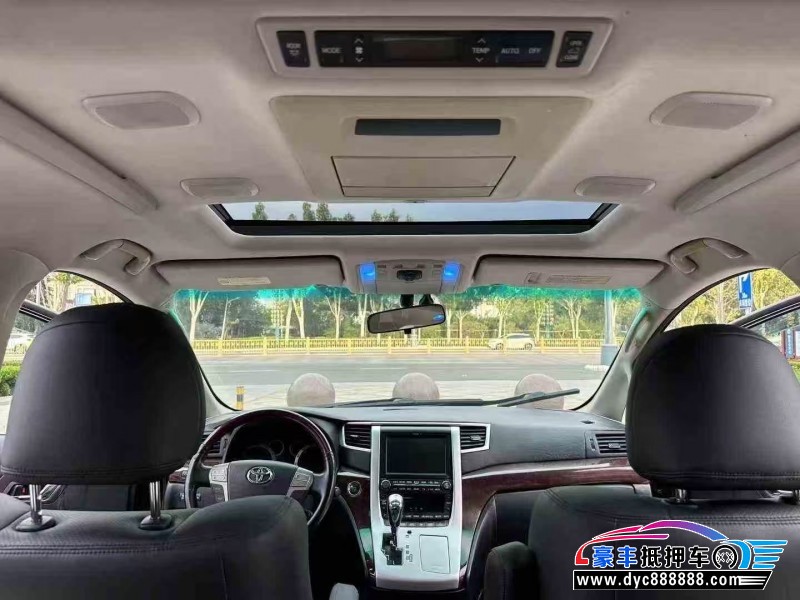 12年丰田埃尔法轿车抵押车出售