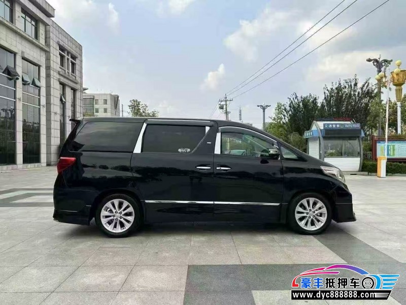 12年丰田埃尔法轿车抵押车出售