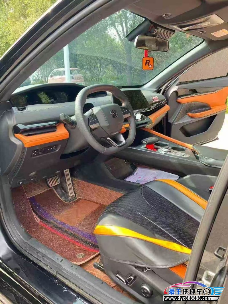 25年长安长安UNI轿车抵押车出售