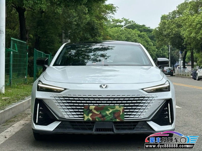 24年长安长安UNI轿车抵押车出售