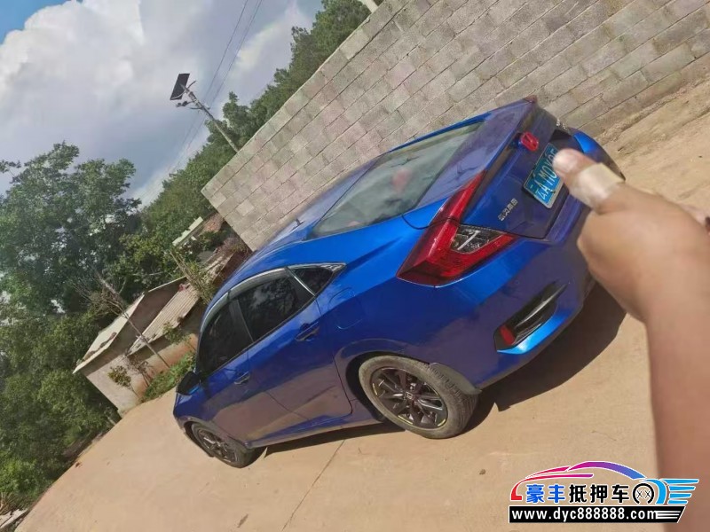 22年本田思域轿车抵押车出售