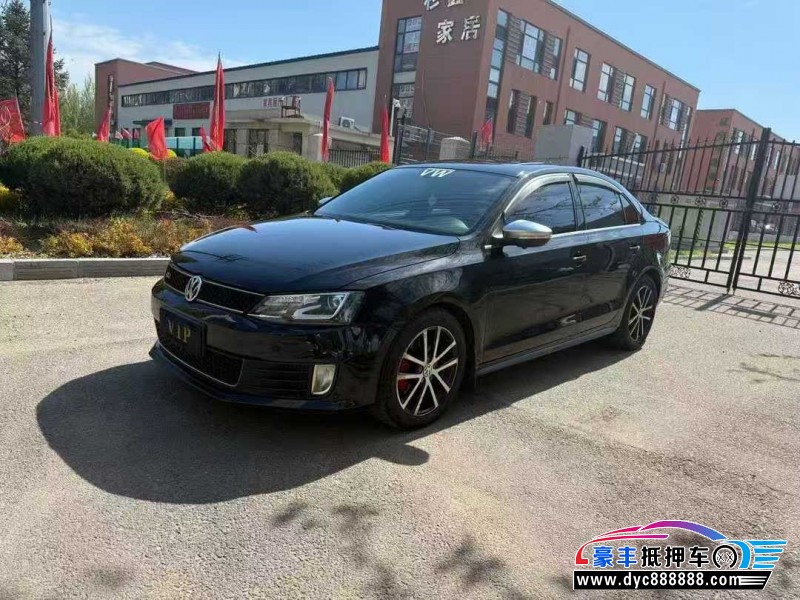 14年大众速腾轿车抵押车出售