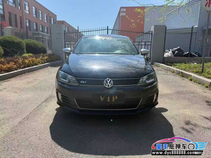 14年大众速腾轿车抵押车出售