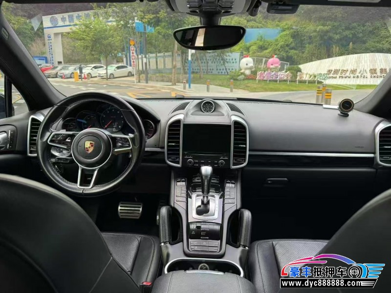 17年保时捷卡宴轿车抵押车出售