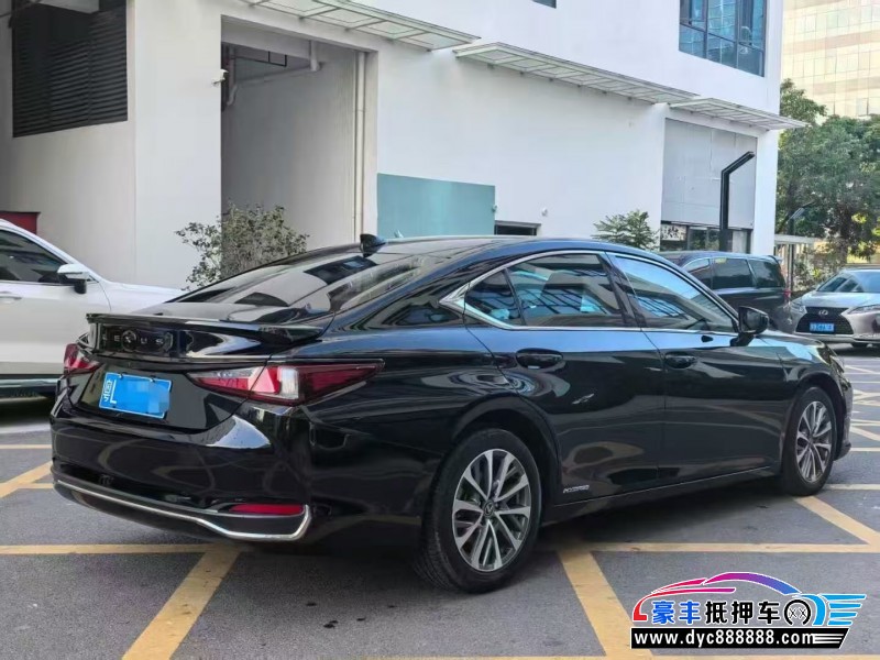 22年雷克萨斯ES轿车抵押车出售