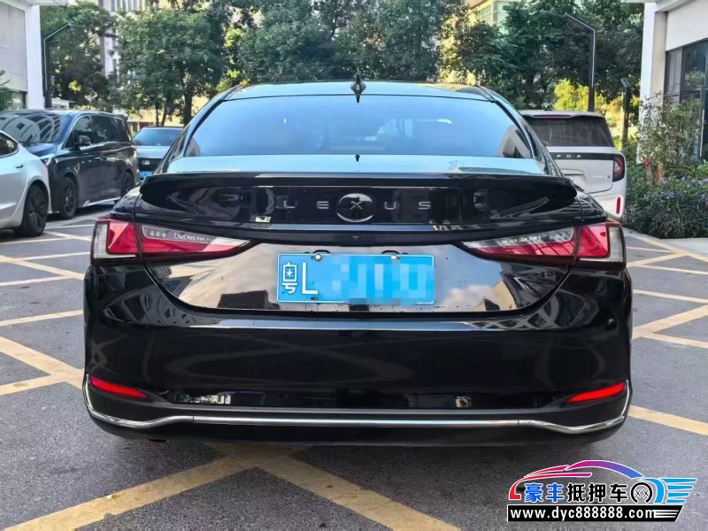 22年雷克萨斯ES轿车抵押车出售