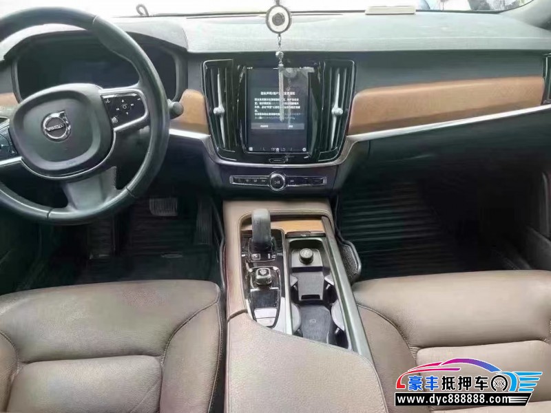 22年沃尔沃S90轿车抵押车出售