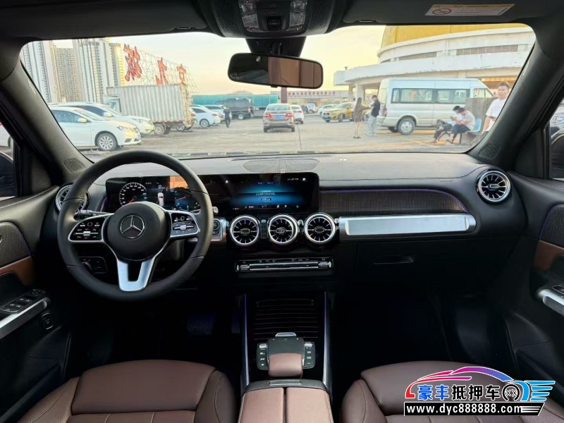 23年奔驰GLB轿车抵押车出售