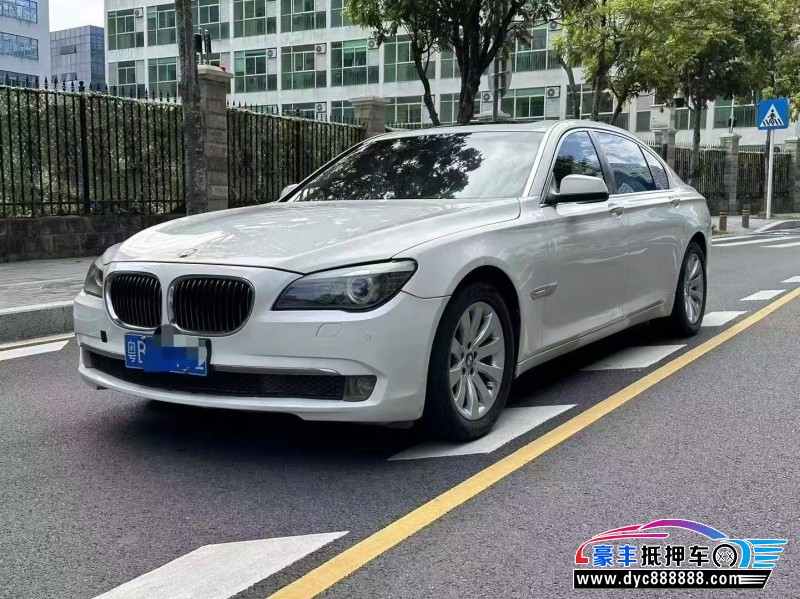 12年宝马7系轿车抵押车出售