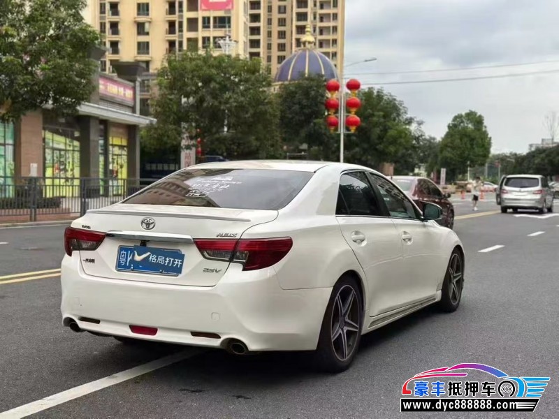 16年丰田锐志轿车抵押车出售