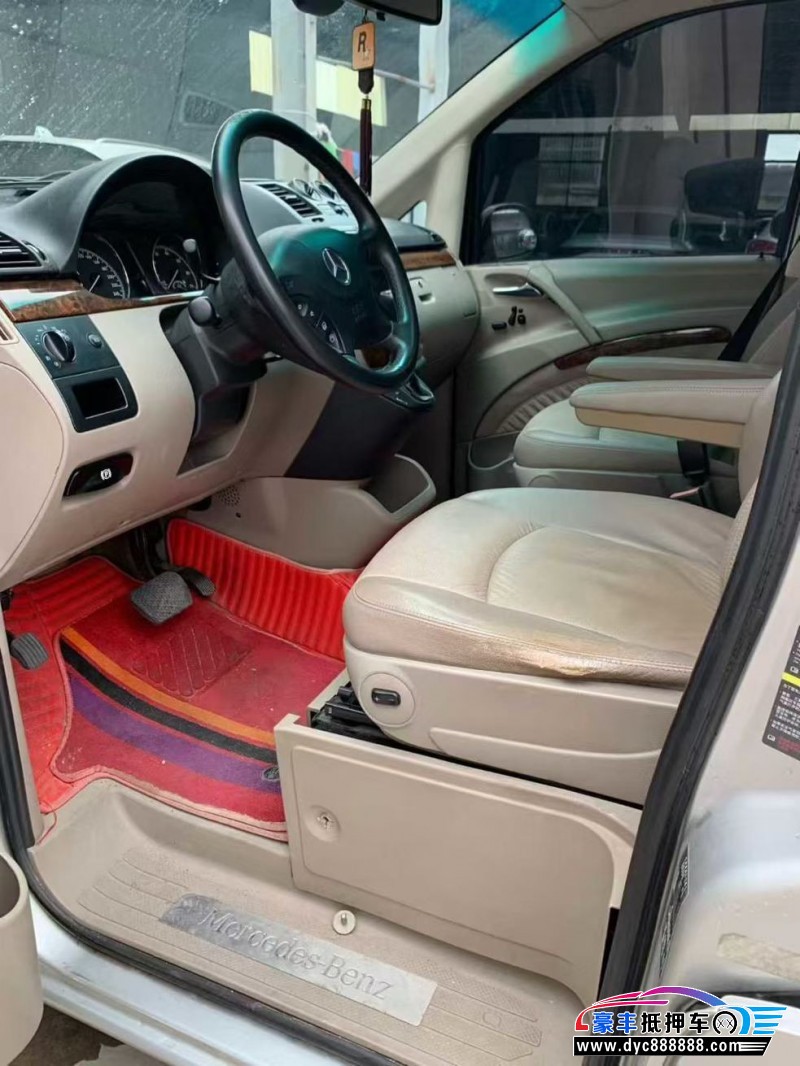 09年奔驰唯雅诺MPV抵押车出售