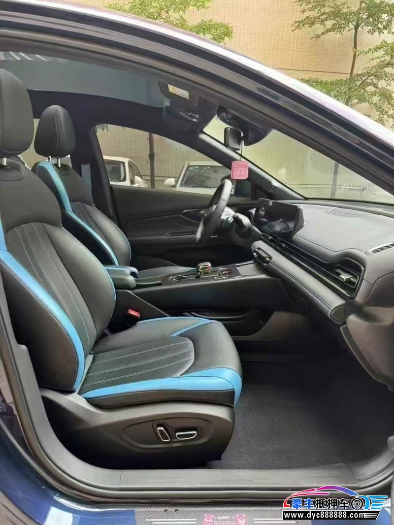 23年传祺影豹轿车抵押车出售