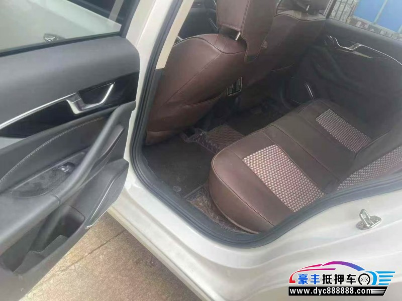 24年奔腾B70轿车抵押车出售