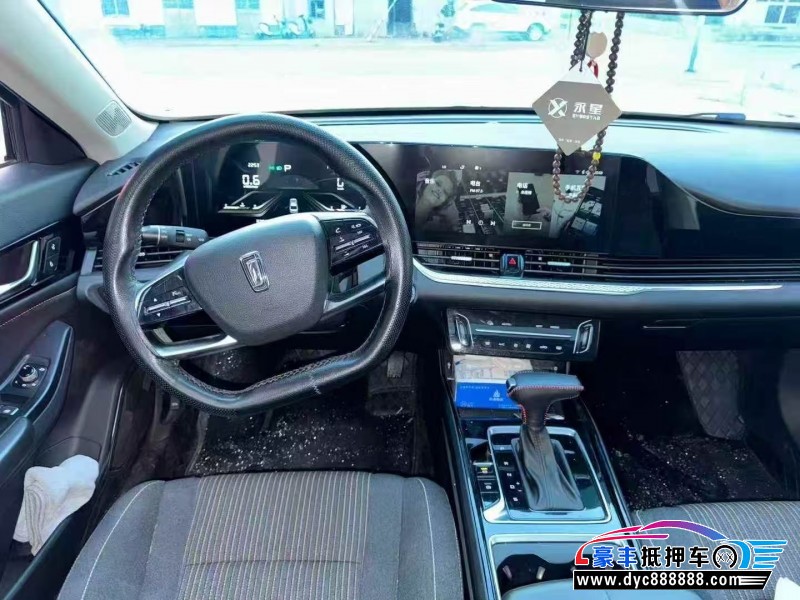 23年奔腾B70轿车抵押车出售