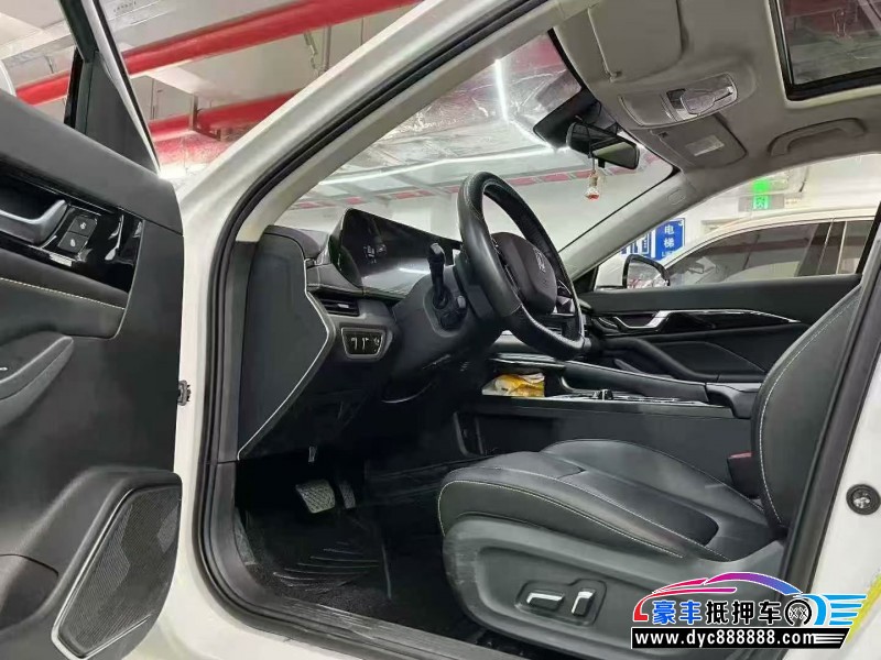 25年奔腾B70轿车抵押车出售